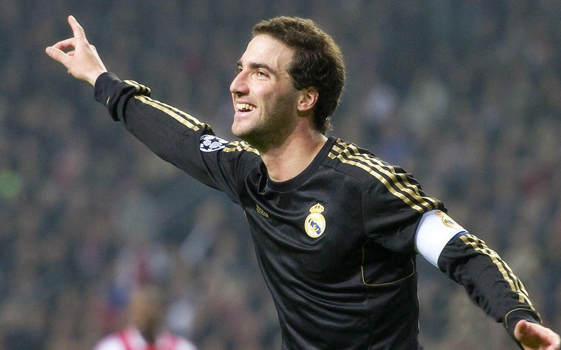 全运抉择与全球目光,蒯纪闻的留洋之路与多国球探的持续期待